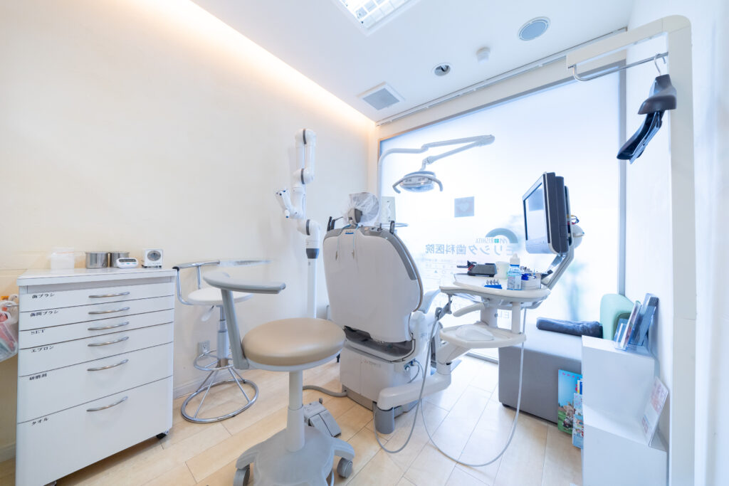 機能性と審美性を兼ね備えた入れ歯でお悩みを解消