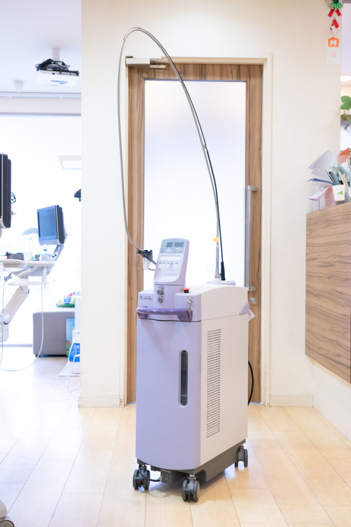 レーザー治療器（YAGレーザー）